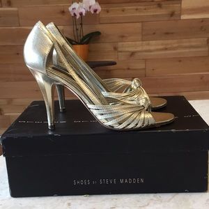 Steve Madden Gold chrome sandals sz 7